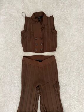 House of Harlow 1960 Brown Ribbed Two-Piece